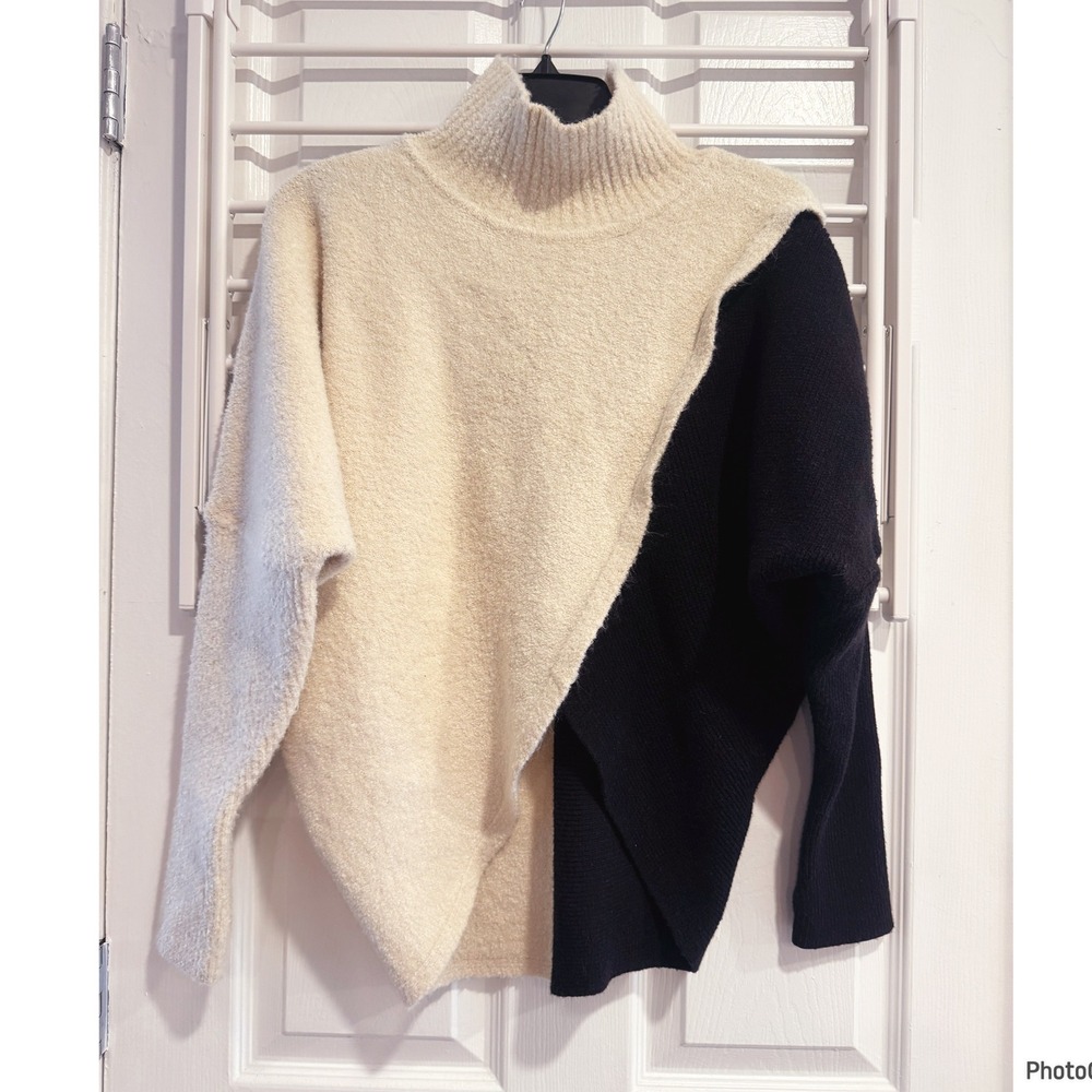 Elan Cream Black Criss Cross Colorblock Mockneck Sweater Pullover Medium